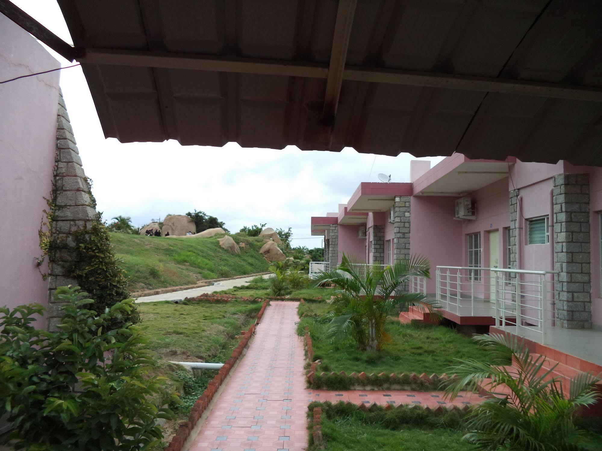 Kstdc Hotel Mayura Yatrinivas Mysore Exterior foto